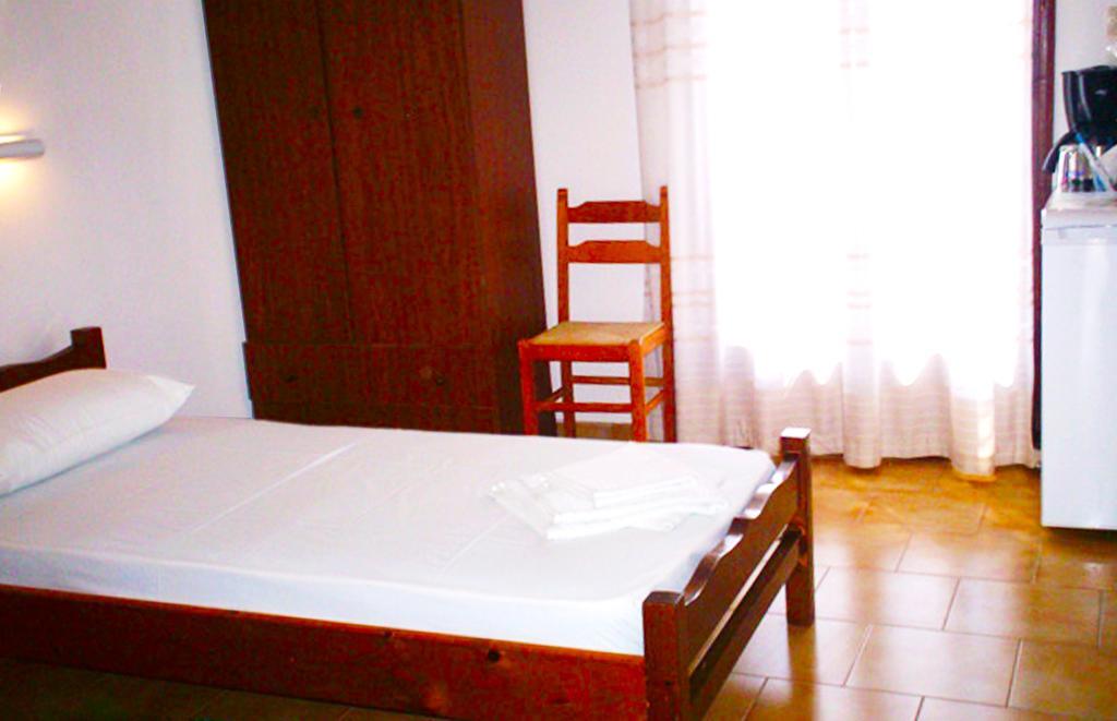 Vaso Rooms Livadakia Exterior foto